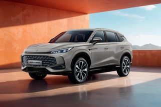 MG uvádí nový motor pro oblíbené rodinné SUV. Má 224 koní, jezdí za 5,5 litru a nestojí majlant - Garáž.cz