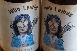 John Lemon či Mireille Mafieux? Francouzský pivovarník si při hledání názvů svých produktů pohrál se jmény celebrit - Novinky