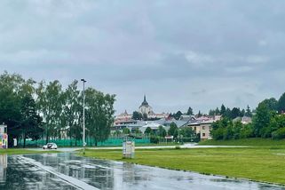Starobylá pouť, nebo miliardová hala? Město řeší Babišův slib - Seznam Zprávy