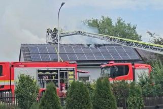 Požár střechy domu a fotovoltaiky způsobil na Olomoucku škodu osm milionů - Novinky