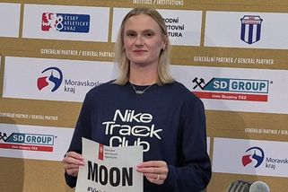 Bude to zábava, zve světová šampionka Moonová k neobvyklému závodu tyčkařů a tyčkařek na Tretře - Sport.cz