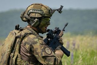 Dohlížet na příměří na Ukrajině by mohli i čeští vojáci. Obrana to nevylučuje - Novinky