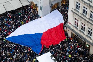 Na demonstracích nejde jen o hranaté neštěstí jménem Turek. V Česku se rozjíždí zásadní civilizační střet