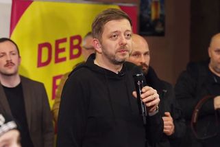 Neříkejte nám tady „v Karviný“. Ministr Rakušan dostal na debatě v místní pivnici vynadáno - Novinky