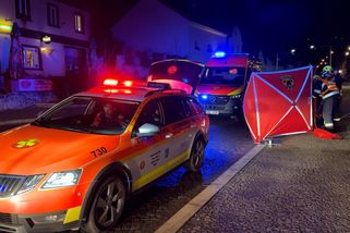 Tragická srážka auta s chodcem u Prahy. Muž byl na místě mrtvý - Novinky