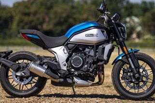 Test roadsteru CFMoto 700 CL-X: kavárny, okresky i šotolina - Novinky