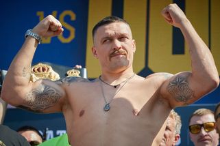 Po 16 letech v base slaví vítězný comeback. Neporažená těžká váha teď vyzývá Usyka