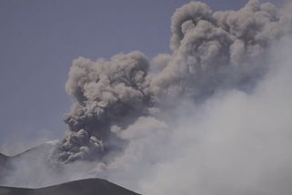 Japonsko získalo nový ostrov, vděčí za to sopečné erupci pod mořem - Novinky