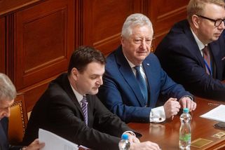 Pirátka Hoffmannová účtuje s vládou: „Čistky, seznamy odpůrců a jejich dehonestace“