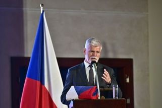 Pavel chce s vládou jednat o financování české muniční iniciativy pro Ukrajinu | ČeskéNoviny.cz
