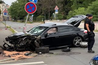 Porsche po honičce s policií v Praze bouralo - Novinky