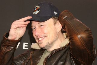 Musk lobboval u britské vlády, aby zavedla poplatky u aut na benzin a naftu - Seznam Zprávy