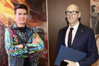 Dj Roxtar tvrdě potupil Oto Klempíře. V novém songu ho zasypal nadávkami, označil ho za špínu