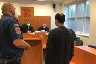 Otec prodával své dcery známému. Skončil před soudem, děti v domově