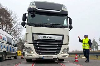 Inspekce a Středočeský kraj chtějí víc chytat přetížená nákladní auta - Novinky