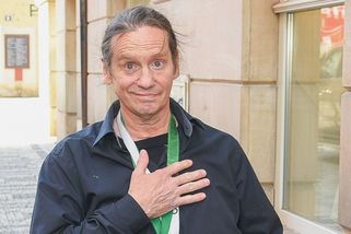 Byl klidný, vypadal, že se těší. Manželka Jana Potměšila popsala jeho poslední chvíle a zveřejnila parte - Super.cz