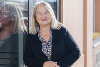 Proměna čtenářky Alžběty: Jako o šedé myšce už o sobě mluvit nemůže! - Proženy.cz
