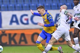 Minus pět v Karviné. Jarolím má před Slavií těžkou hlavu, Singhateh už patří Jablonci - Sport.cz