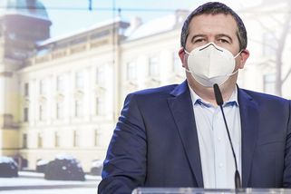 Hamáček: Testy do škol jsem si vzal na triko. My nákupy umíme - Seznam Zprávy