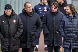 Nedvěd a Trunda pobouřili nejen fanoušky. Kde je sebereflexe? Koubek nekončí a vše je zalité sluncem