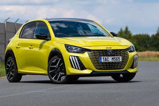 Výprodej skladů! Malé Peugeoty se loučí s nejprodávanějším motorem, skladovky koupíte za super peníze - Garáž.cz