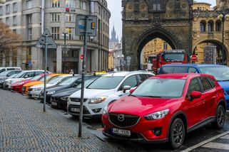 Praha se každý den nafoukne o třetinu. Proč se v ulicích dusí doprava - Seznam Zprávy