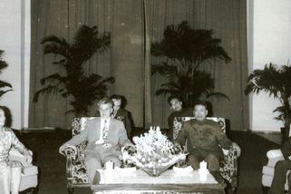 Rudý Pol Pot zavraždil přes 2 miliony lidí, za své hříchy komunistická zrůda nikdy nezaplatila - Médium.cz