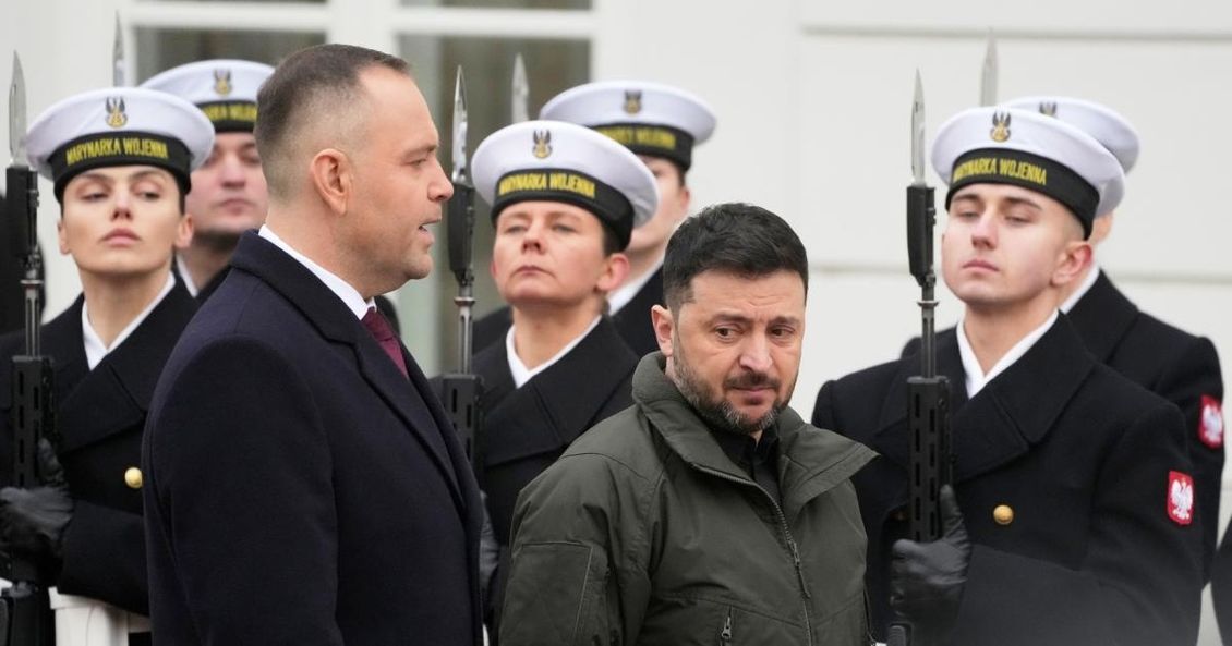 Volyňské masakry u Poláků rezonují víc než Katyň, protiukrajinské nálady rozdmýchává i prezident, popisuje Lebduška
