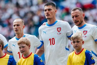 Řeč Schickova těla hovořila jasně už roky. Frustrace gradovala, říká expert Straka