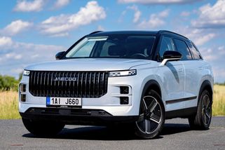 První čínské auto v historii vede žebříček prodejů ve Velké Británii