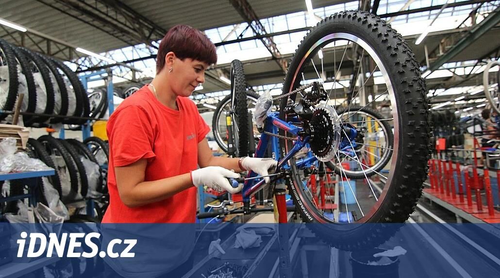 Gang uspal řidiče, výrobci z Kopřivnice uloupil díly na kola za 250 milionů - iDNES.cz