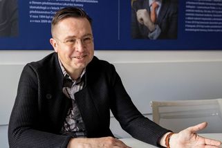 Stomatolog Roman Šmucler se pustil na tenký led, když začal řešit mladé a tepelnou kupoli nad Evropou. Co mu vzkázali?