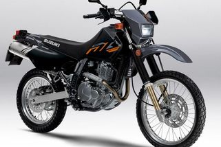 Vybrali jsme tradiční a zajímavé motorky, které už se v Evropě nedají koupit. Ale pořád se vyrábí! - Garáž.cz