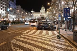 Češi čím dál více nakupují v Polsku mraženou elektřinu a vozí si ji domů - Médium.cz