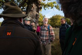 Na daňky se slevou. Pavlův sponzor si výhodně zastřílel, Hrad nevidí problém - Seznam Zprávy