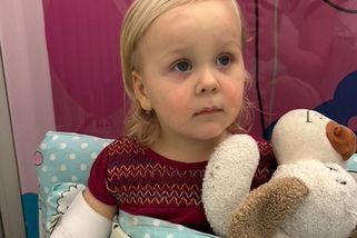 Malá Madlenka bojuje v nemocnici o život. Třeba ji můžete zachránit právě vy, staňte se dárcem - Médium.cz