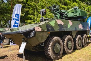 securitymagazin.cz/defence/patria-amv-xp-ceske-kbvp-pro-ceskou-armadu-1404074439.html