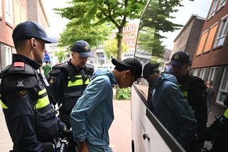 MS fotbal | Policie zabavila miliardy v souvislosti s fotbalovým MS. Při razii na ilegální gang zadržela několik osob - Sport.cz
