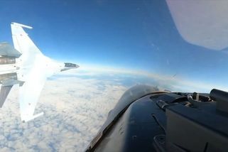 Američané ukázali, jak ruská stíhačka nebezpečně manévruje u jejich F-16 - Seznam Zprávy