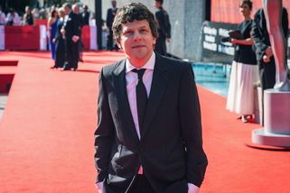 Jesse Eisenberg o darování ledviny: Dostal jsem tolik, že musím něco dát - Seznam Zprávy