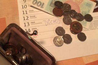 Rozhodlo se: Někteří Češi budou pobírat nízký důchod. Dotkne se to i vás?