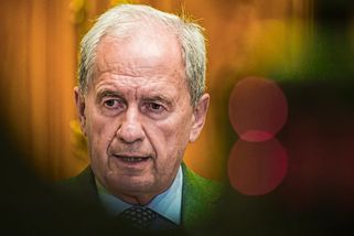 ÚS: Část zákona o platech státních zástupců byla neústavní