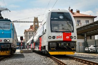 Až 60 miliard do veřejné dopravy. Středočeský kraj představil ambiciózní plán na proměnu cestování - Zdopravy.cz
