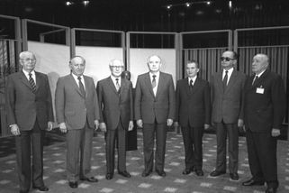 krajskelisty.cz/stredocesky-kraj/35312-varsavska-smlouva-nas-stala-6-az-8-hdp-tak-proc-nyni-vadi-ta-tri-procenta.htm