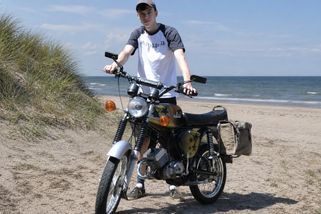 Na Simson S51 přes 300 km k moři. Kluk z Německa dal roadtrip, jaký by si dnes netroufla většina dospělých řidičů