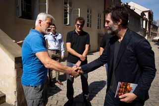Fanoušci jsou nadšení. Prezident Petr Pavel se set...