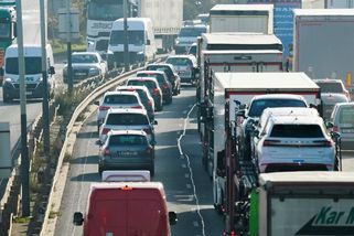 Prevence kolapsu dopravy v Praze začala, blíží se zásadní oprava Kbelské a dočasné buspruhy - Novinky
