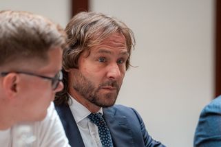 Spor velkých postav českého fotbalu. Nedvěd se kvůli MS pustil do Rosického
