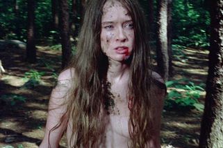 Hororová Týna: Slunce, voda a hromadné znásilnění. Film o pekelné dovolené to měl těžké - Novinky