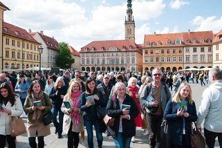 Negramotnost poražena a komunismus není pro každého - Médium.cz